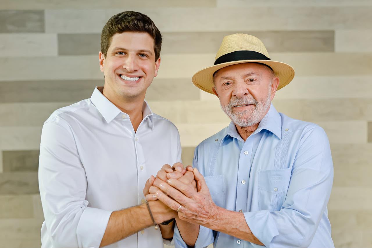 João Campos não confirma data de agenda de Lula em Pernambuco