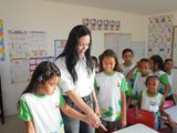 Márcia Conrado entrega escola reformada na zona rural de Serra Talhada