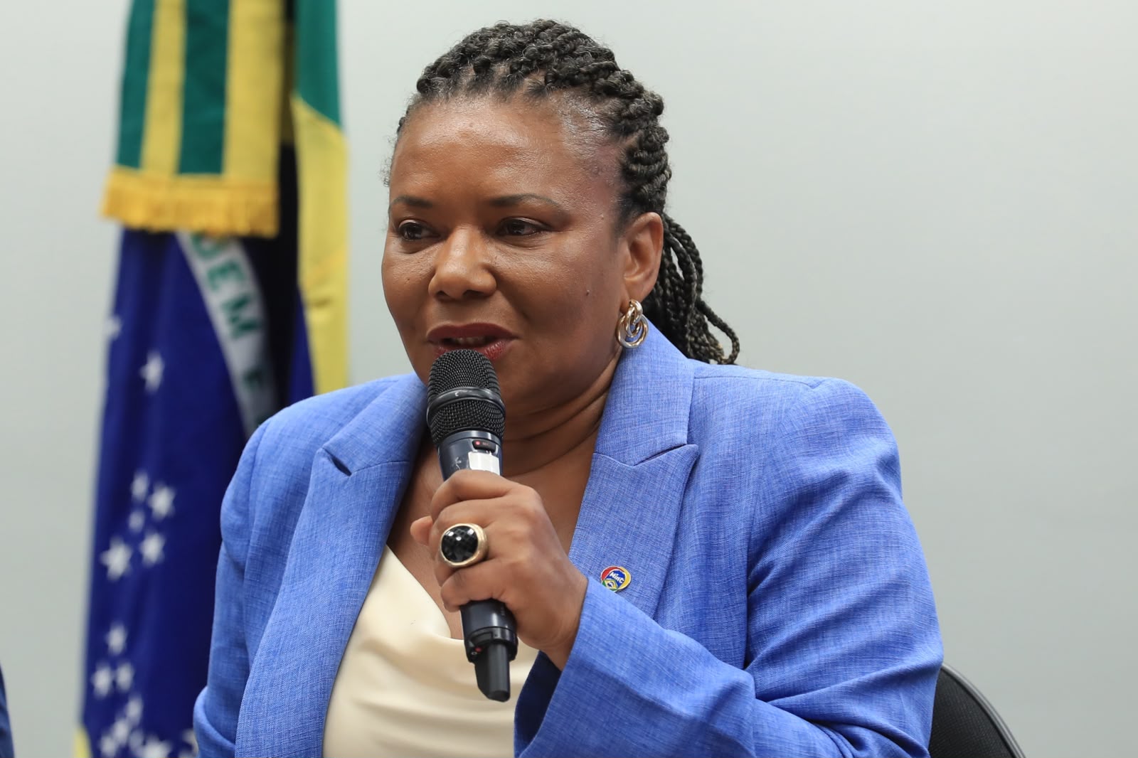 Ministra de Lula participa de evento de campanha no Recife