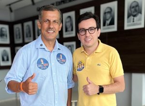 Raffiê oficializa apoio a Carlos Sant’Anna como segundo senador