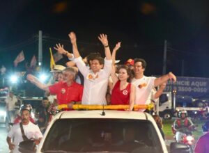 Em Petrolina, Humberto participa de carreata e apresenta propostas para a cidade