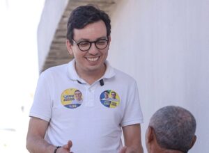 Raffiê Dellon intensifica visitas a bairros e comunidades de Caruaru