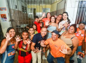 Lupércio destaca obras realizadas na Ilha de Santana durante caminhada