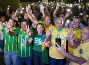 “Pernambuco vai virar”, afirma Mendonça Filho sobre vitória de Flávio Bolsonaro