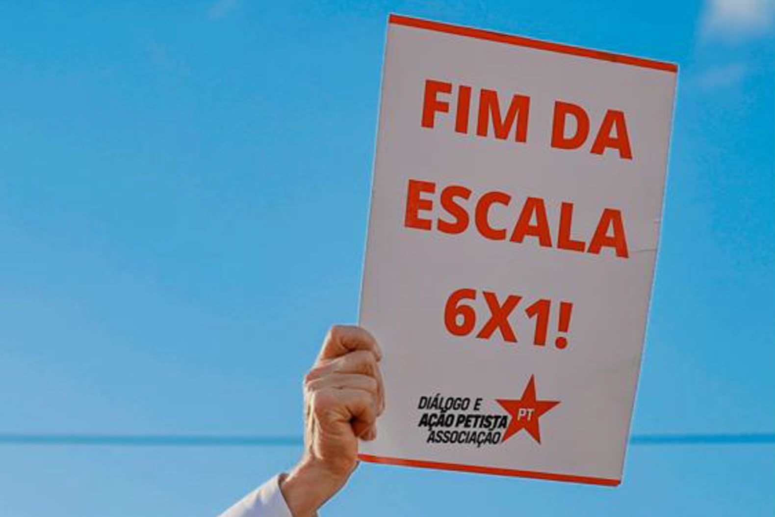 TSE suspende anúncios de Lula sobre posição de Flávio Bolsonaro contra escala 6×1