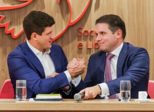 PSB oficializa apoio à reeleição de Motta para o comando da Câmara