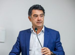 Justiça Eleitoral revoga medida cautelar contra Raimundo Pimentel