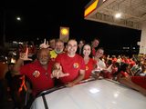 Márcia Conrado e Breno Araújo realizam carreata em apoio a Lula em Serra Talhada