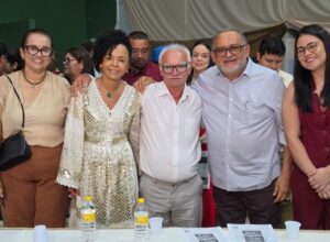 João Alfredo recebe secretária do MEC para conhecer trabalho com estudantes da EJA
