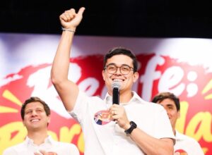 Em ato pró-Lula, Victor Marques destaca investimentos federais no Recife