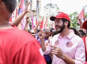 Túlio Gadêlha encerra campanha após percorrer o estado e reunir apoios políticos