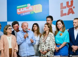 Em Brasília, Teresa articula fim da escala 6×1 e participa de reuniões com Lula